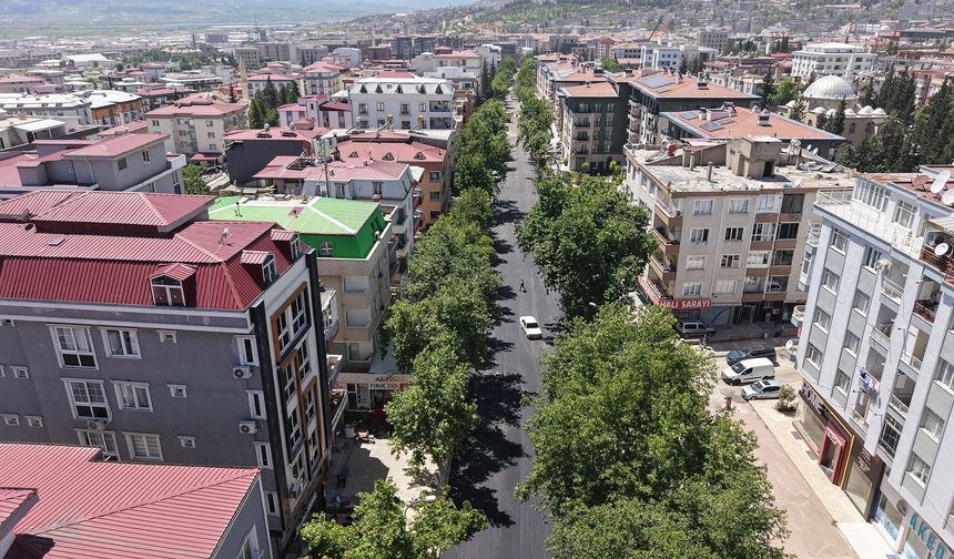 Cahit Zarifoğlu Caddesi yeni yüzüne kavuşuyor