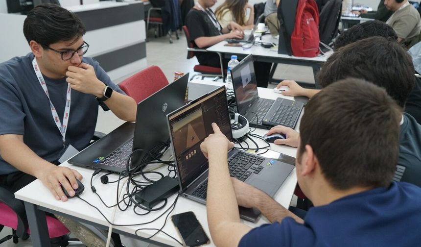Kahramanmaraş'ta teknoloji rüzgarı! Game Jam heyecanı sürüyor