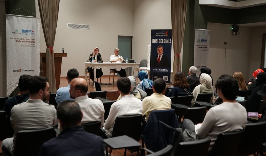 Yazarlık Akademisi’nde edebiyatın derinliklerine yolculuk