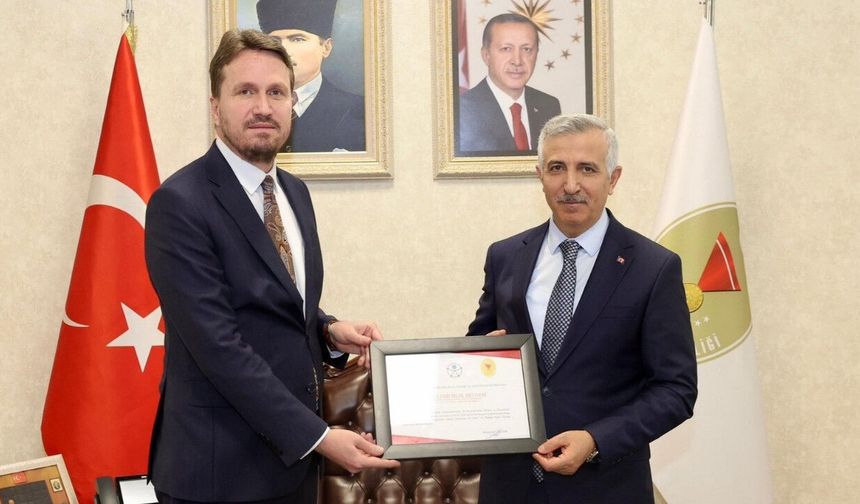 Büyükşehir’in Toplu taşım araçlarına erişilebilirlik belgesi