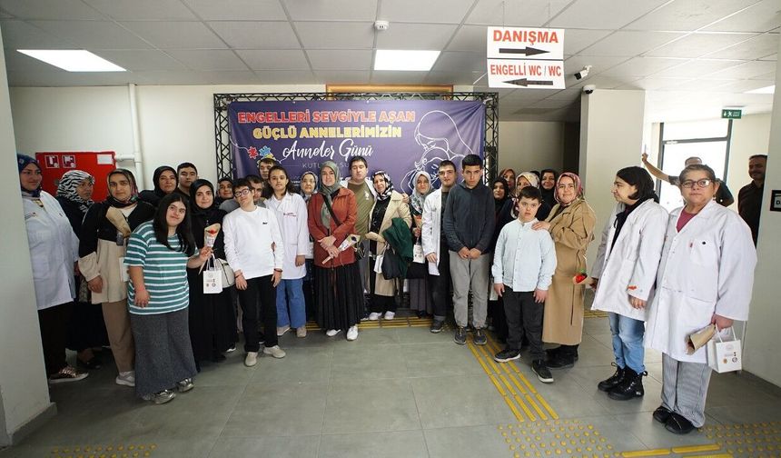 Büyükşehir’in Engelsiz Yaşam Merkezi’nde Anneler Günü bir başka