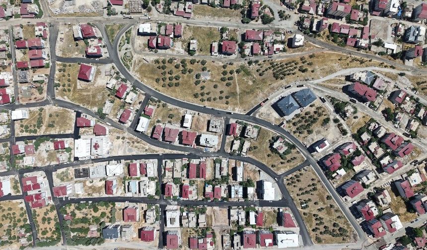 Kahramanmaraş’ta sıcak asfalt çalışmalarıyla ulaşım konforu artıyor