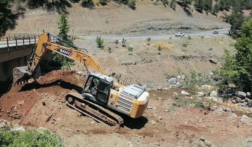 Bertiz bölgesinde ulaşım engelleri kalkıyor; dev köprü yapılıyor
