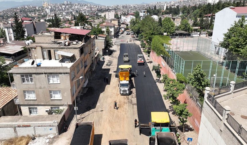 Kahramanmaraş'ta Gazipaşa Mahallesi'nde asfalt çalışmalarına başlandı