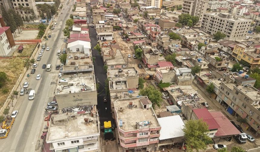 Kahramanmaraş'ta Menderes Mahallesi’nde yollar baştan aşağı yenileniyor