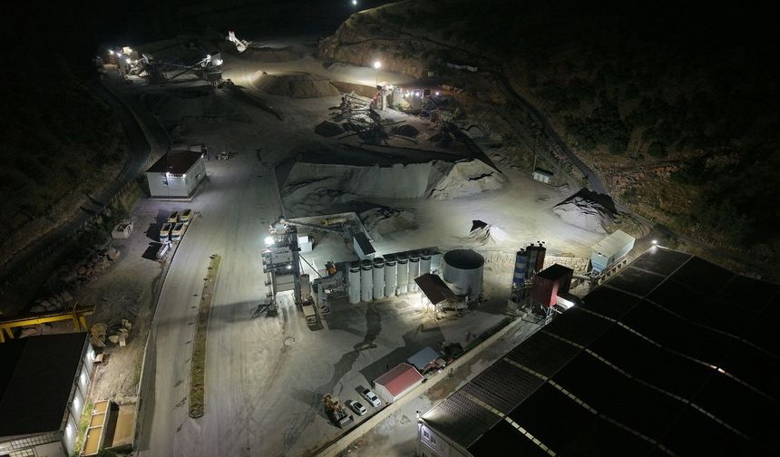 Kahramanmaraş'ta 400 bin ton asfalt üretimi, yol yatırımlarına hız katıyor