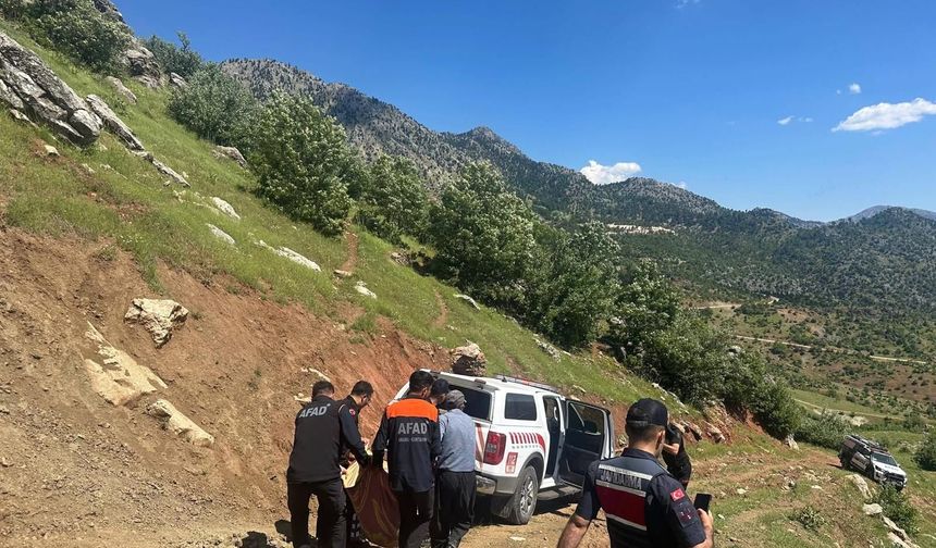 Kahramanmaraş'ta dağlık arazide mahsur kalan yaşlı kadın kurtarıldı