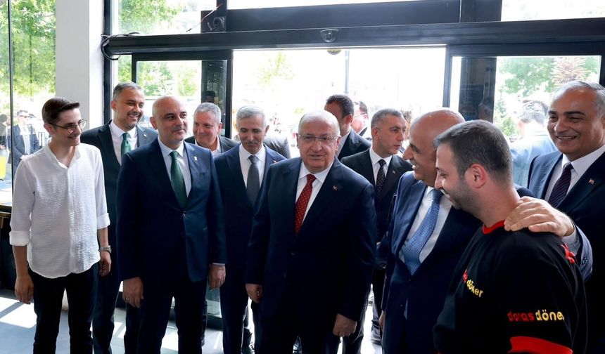 Milli Savunma Bakanı Yaşar Güler Kahramanmaraş’ta temaslarda bulundu