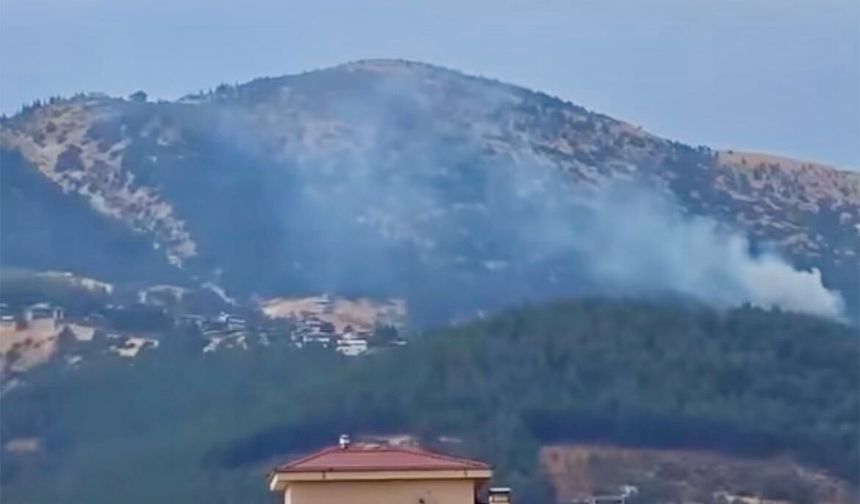 Kahramanmaraş'ta sağanak sonrası Ahır Dağı'na yıldırım düştü orman yangını çıktı
