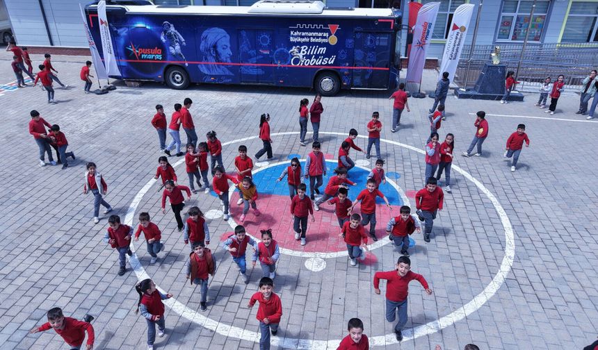 Pusula Maraş’ın Bilim Otobüsü Yeni Eğitim Döneminde de Yollarda