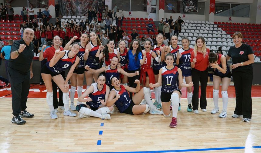 Büyükşehir’in Sultanları Taraftarı Önünde Kazandı