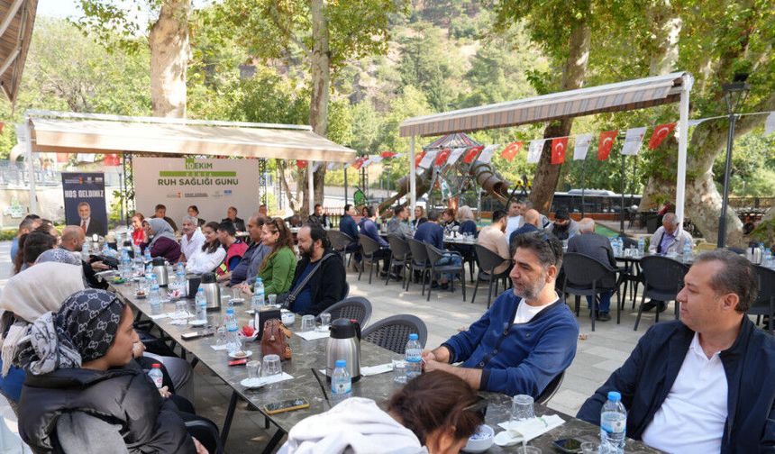 Büyükşehir, Dünya Ruh Sağlığı Günü’nde Gönüllere Dokundu