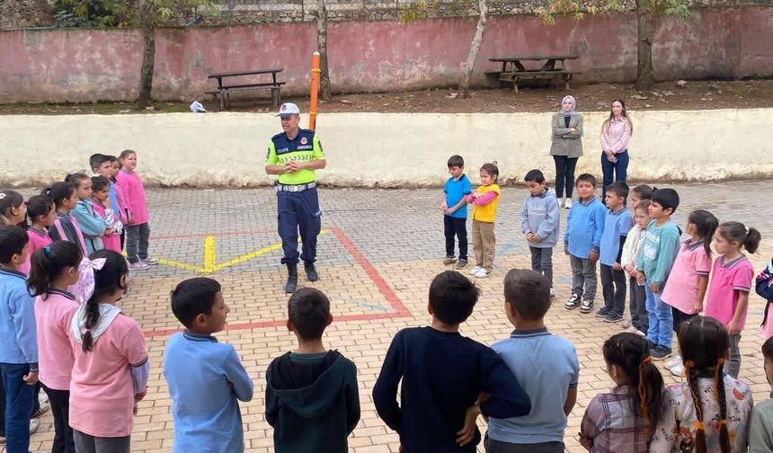 Kahramanmaraş'ta jandarma harekete geçti! 2 bin 113 öğrenciye önemli eğitim