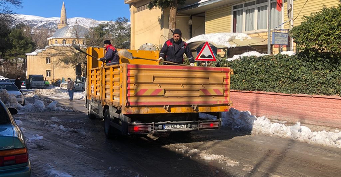 Başkan Güngör belediyelere destek verdiğini ifade etti!!