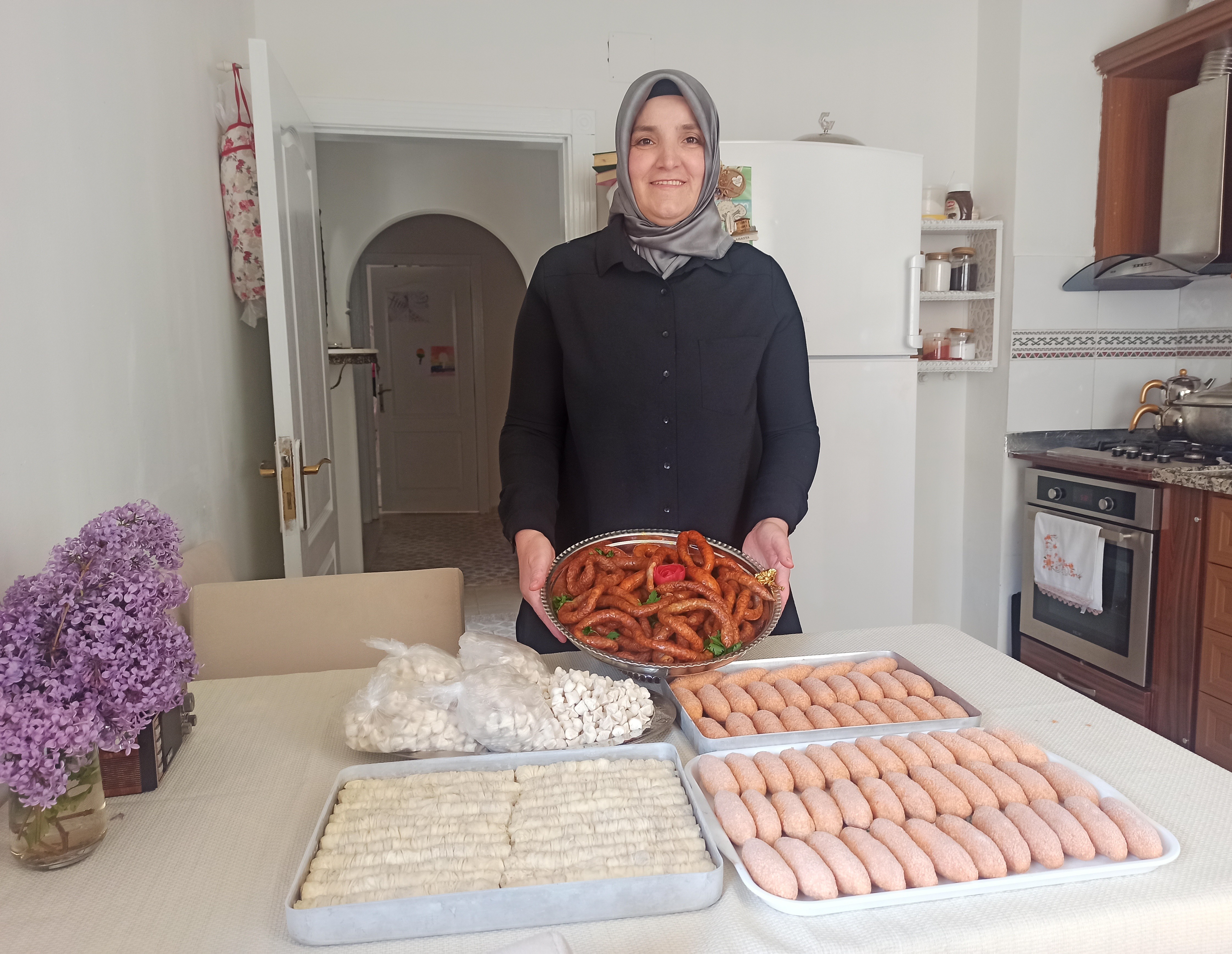Kahramanmaraş'ta ev hanımının yöresel ev yemekleri gelir kapısı oldu