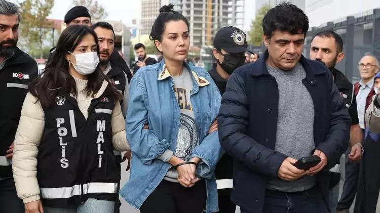 Dilan Polat'ın lüks araçları satışta! İşte otomobillerin fiyatları