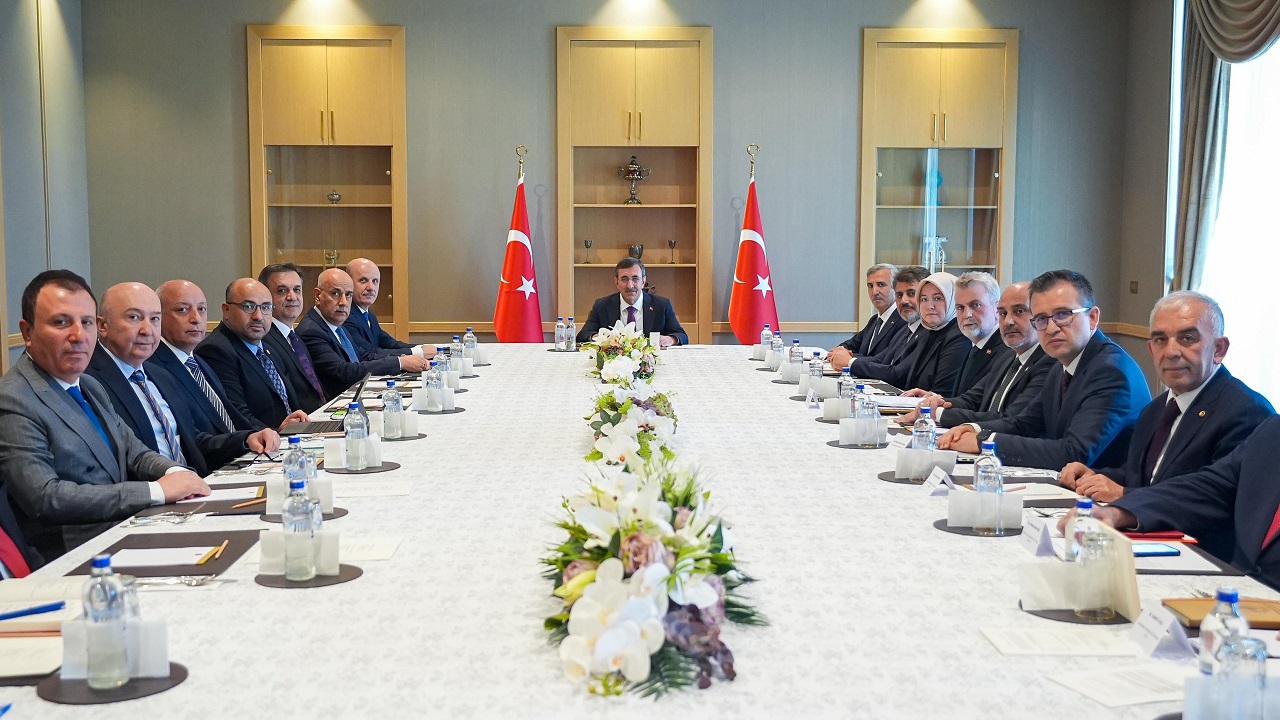 Kahramanmaraş Heyetinden Cumhurbaşkanı Yardımcısı Yılmaz'a Ziyaret (2)-1