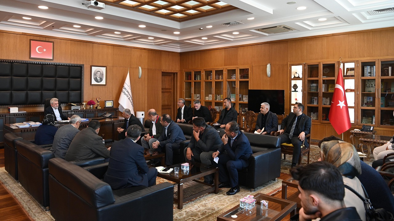 Başkan Fırat Görgel;“Hemşehrilerimiz Bizim İçin Bir Rehber”