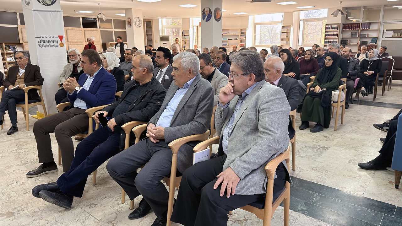 Edebiyatın Başkentinde Edebiyatın Ustası Konuşuldu