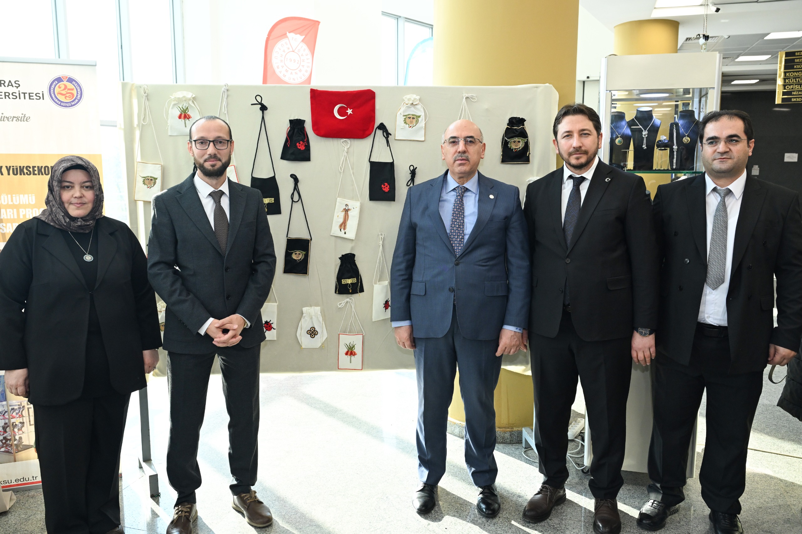 KSÜ’de Kahramanmaraş’ın Zenginliklerini El Sanatlarıyla Buluşturan Sergi Açıldı