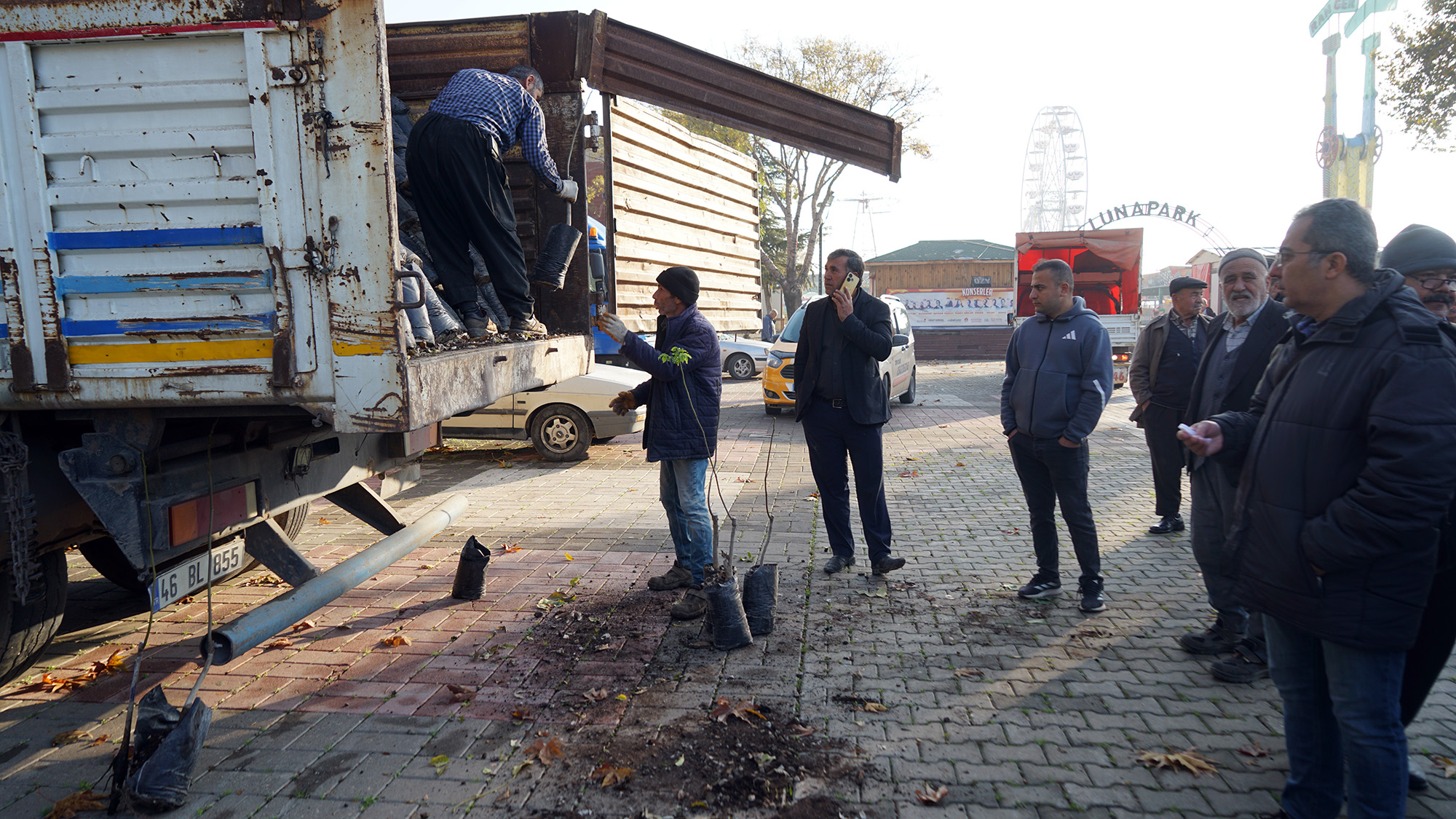 Büyükşehir’den Bin 500 Üreticiye 193 Bin Adet Fidan Desteği