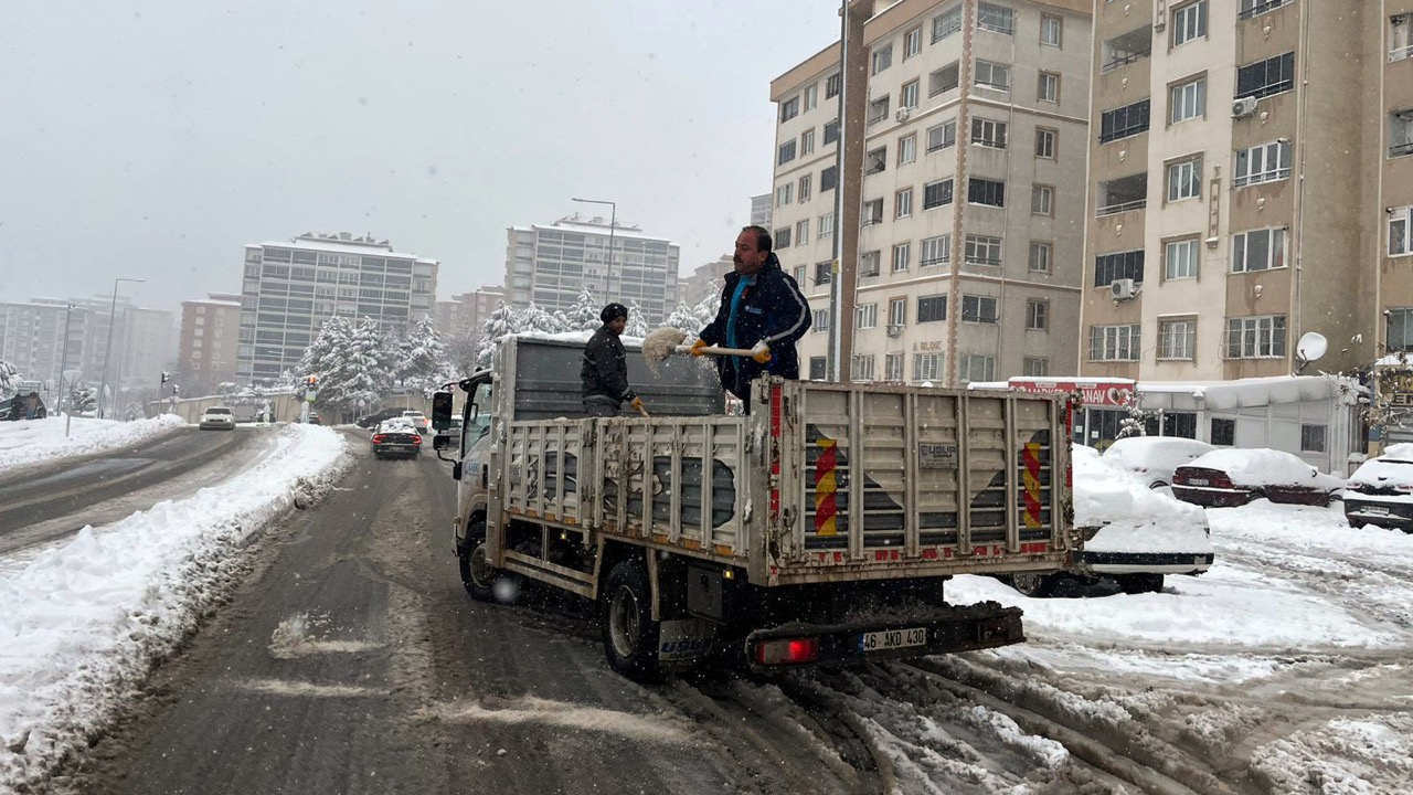 KASKİ’den 53 Araçla Karla Mücadeleye Destek