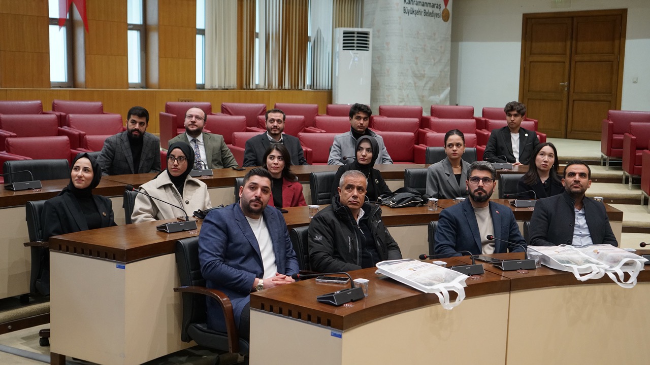 Kahramanmaraş’tan Kahta’ya Gençlik Köprüsü