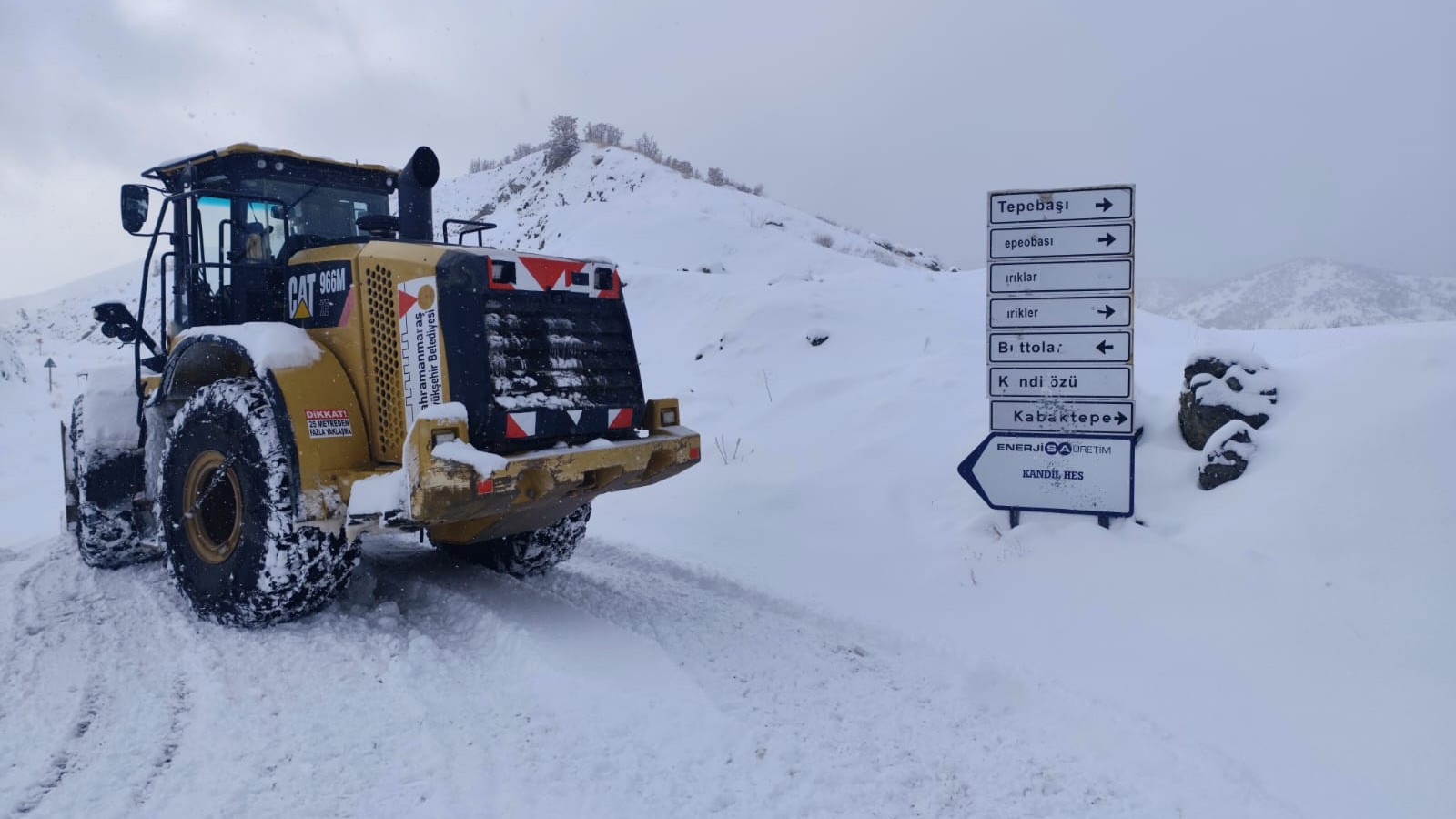 Kahramanmaraş’ta Son Yılların En Sert Kışı Yaşanıyor; Büyükşehir Tüm İmkanlarıyla Sahada
