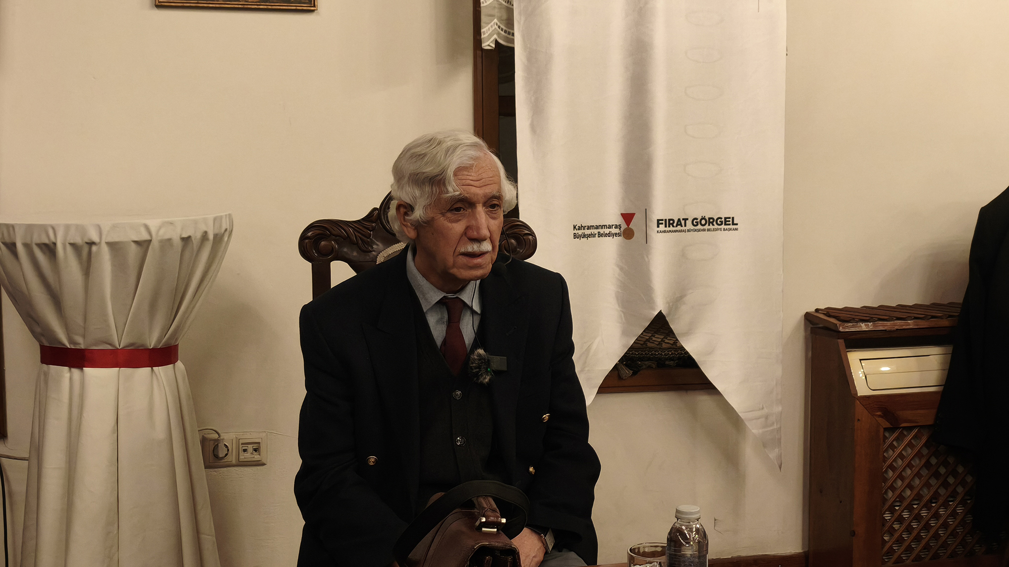 Yazar Gürlek, Edebiyat Aşıklarını Kültür Yolculuğuna Çıkardı