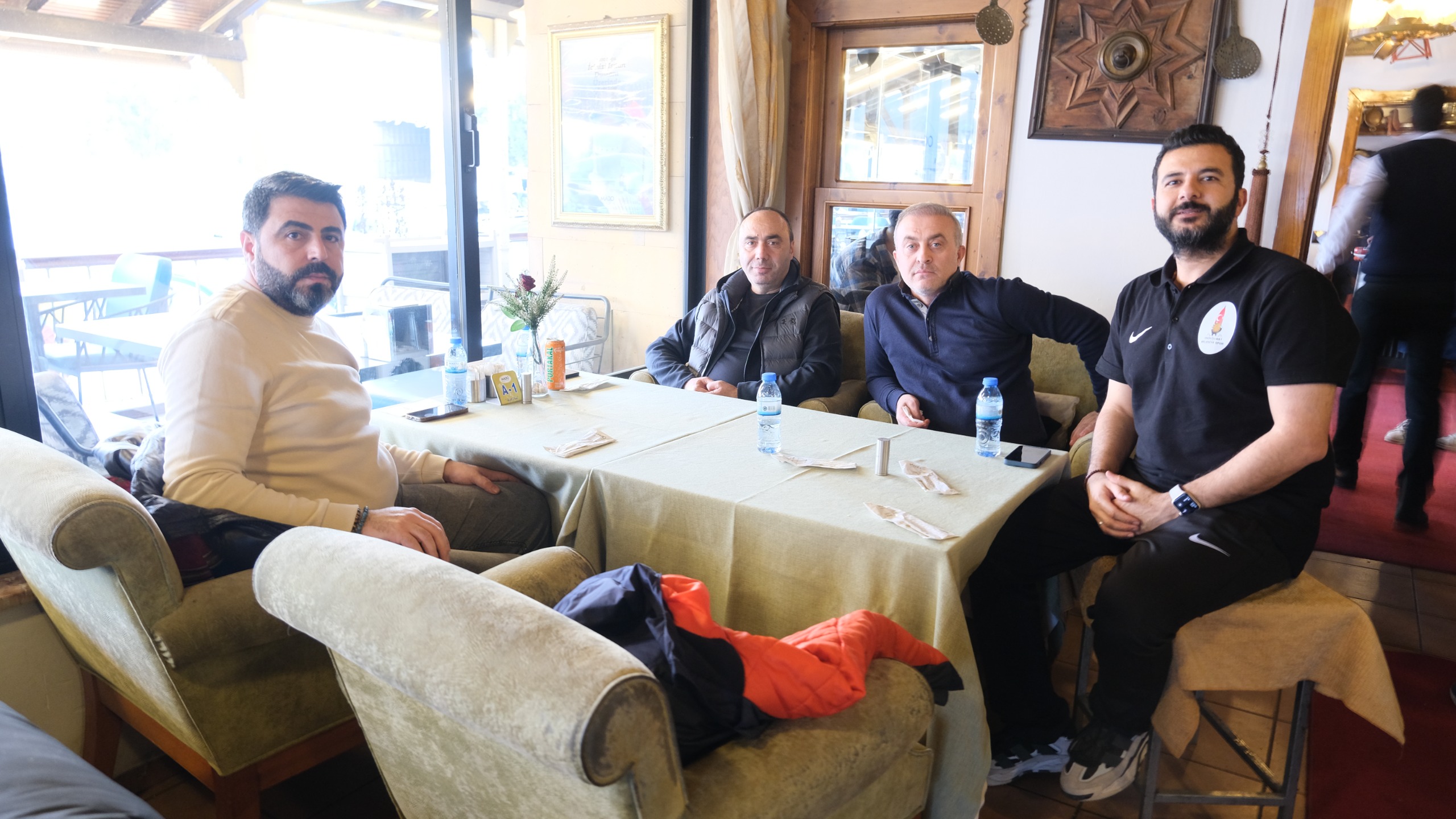 Namağlup liderliğini sürdüren Onikişubat Belediyespor Voleybol Takımı’na MADO dopingi