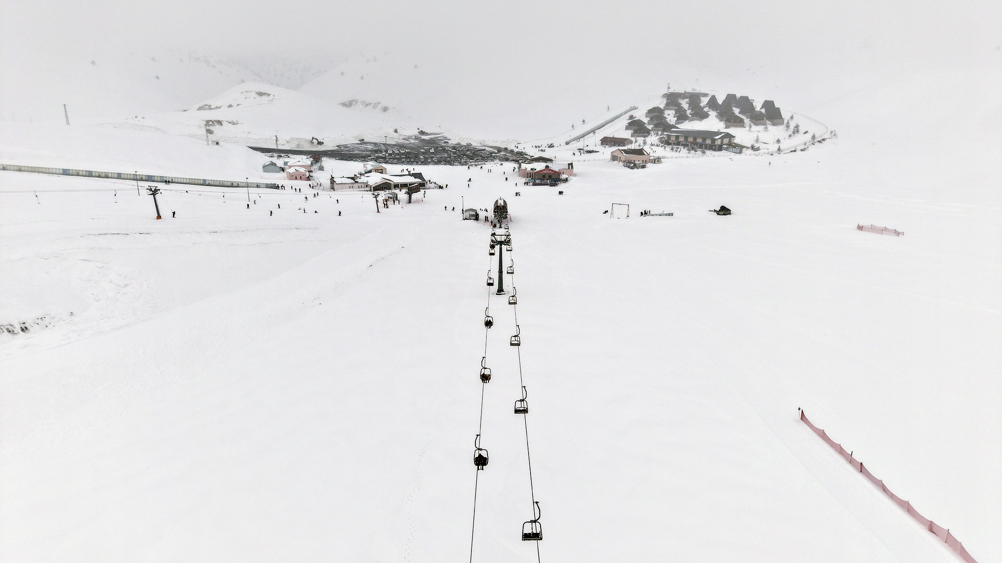 Akdeniz’in Kayak Merkezi Yedikuyular’a Yoğun İlgi