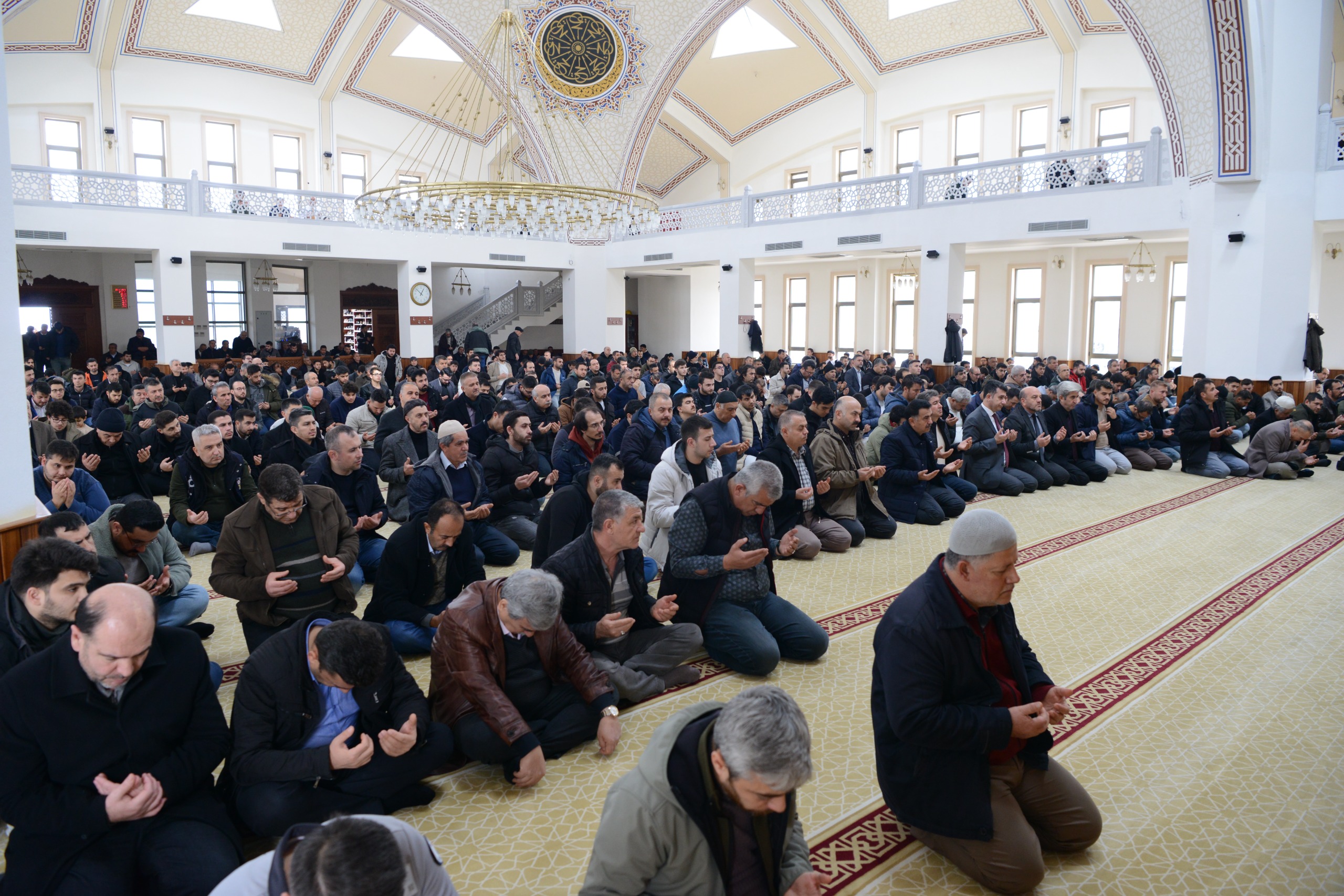 KSÜ’de 6 Şubat Deprem Şehitleri Anıldı, Panelde Bilimsel Gerçekler Ele Alındı