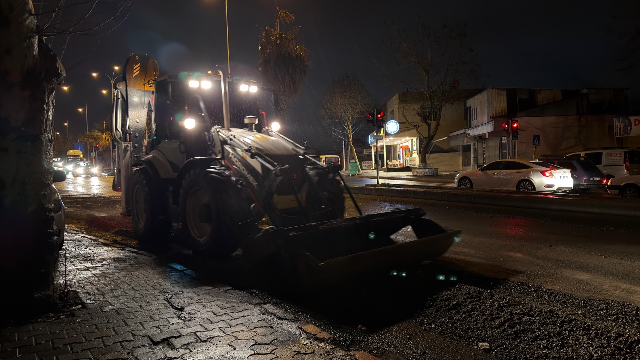 Şiddetli Yağışa Karşı Seferberlik; Büyükşehir Tüm Birimleriyle Sahada