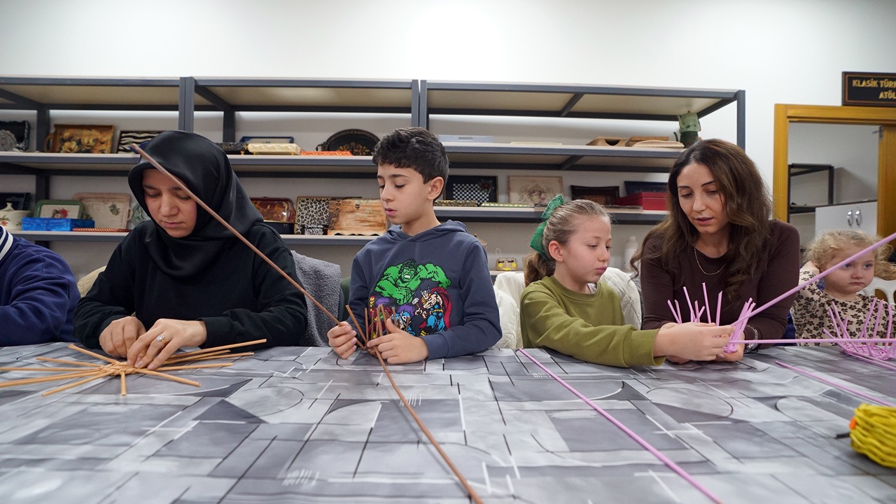 Anne Eli ve Çocukların Hayali Büyükşehir’in Atölyesinde Buluştu