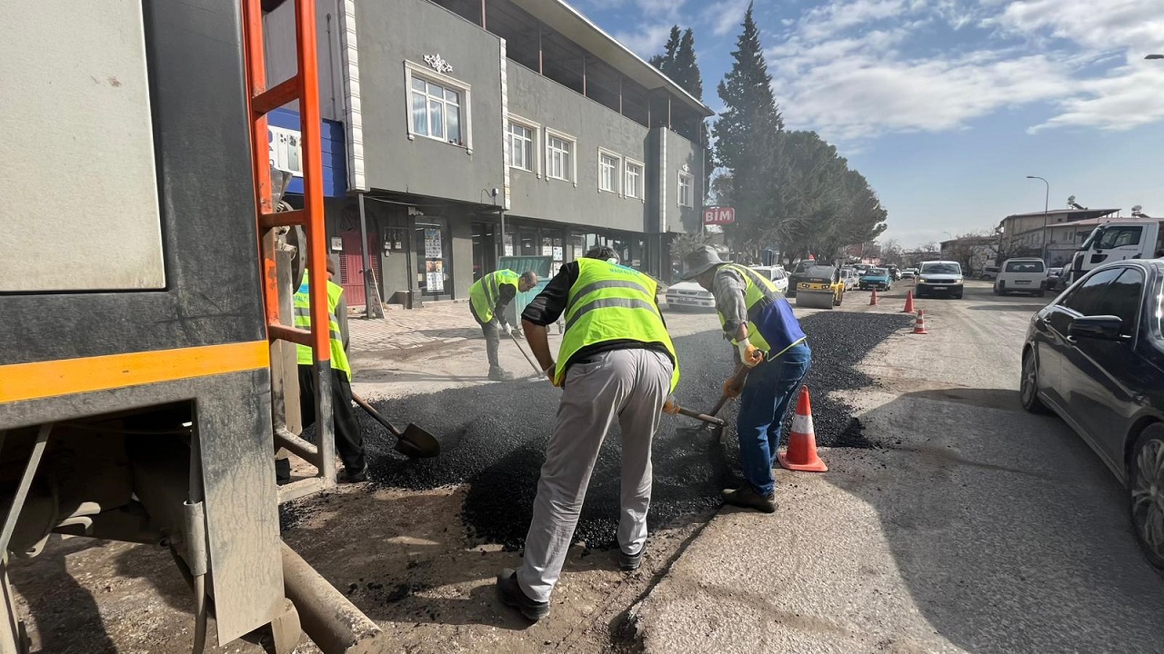 Büyükşehir’den Asfalt Mesaisi