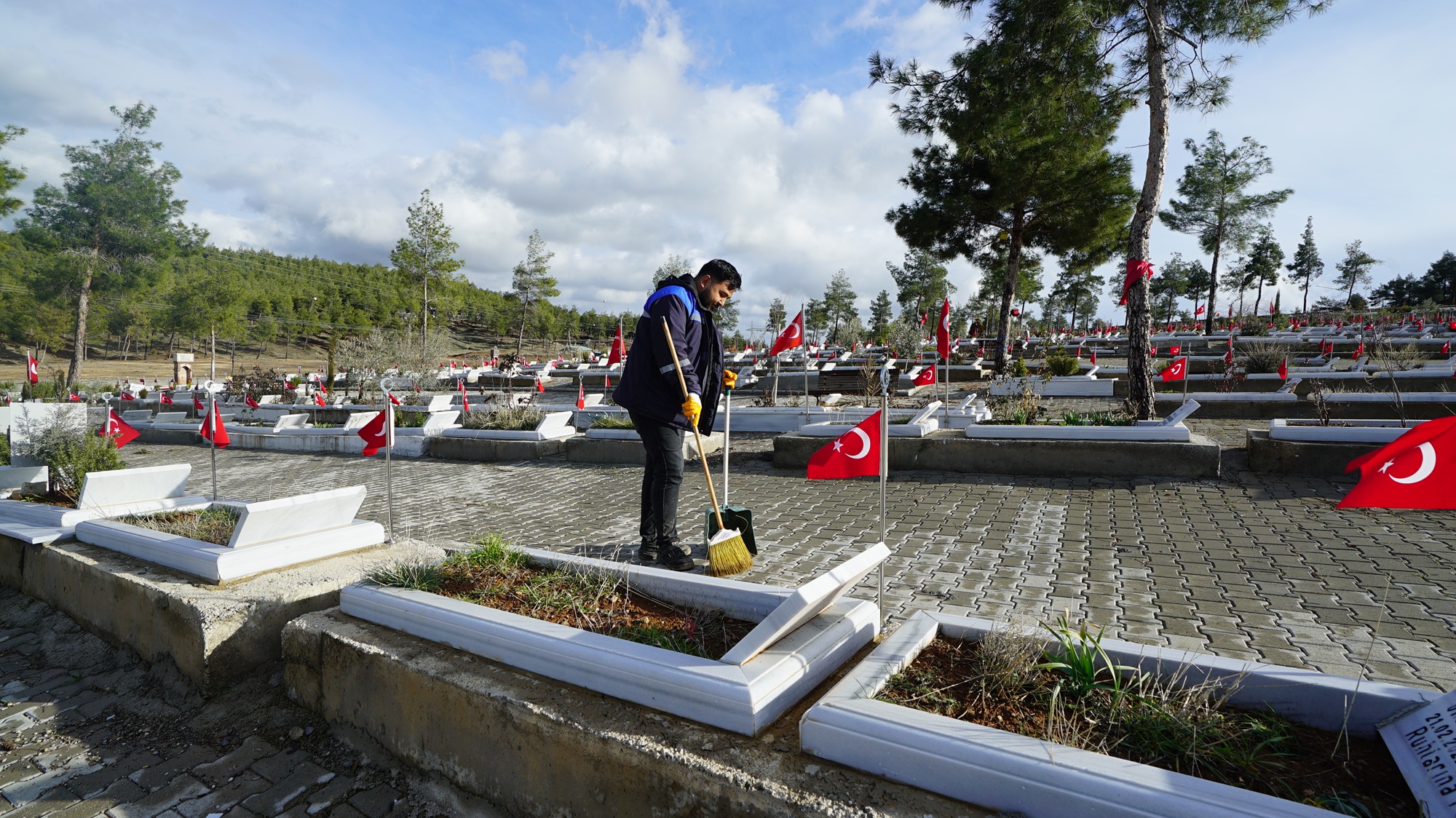 Büyükşehir, Kapıçam Deprem Şehitliği’ni 6 Şubat’a Hazırlıyor