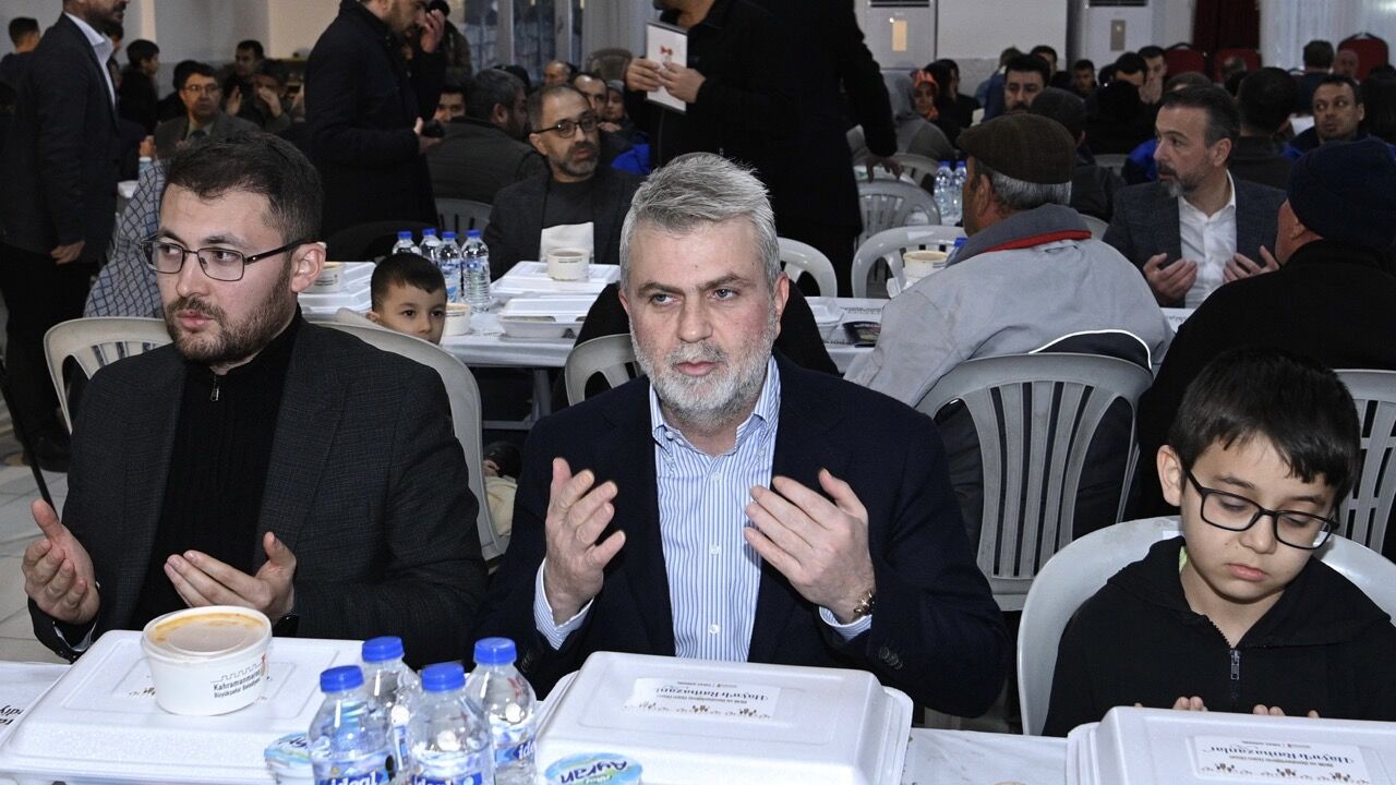 Büyükşehir’in Gönül Sofrası Çağlayancerit’te Kuruldu