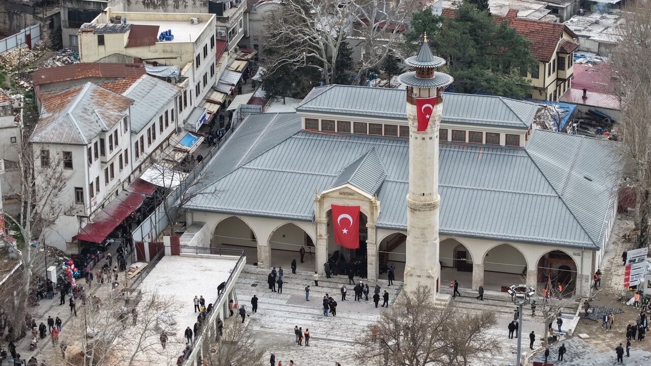 Asırlık Miras Yeniden Ayağa Kalktı: Ulu Camii ve Boğazkesen Camii İbadete Açıldı