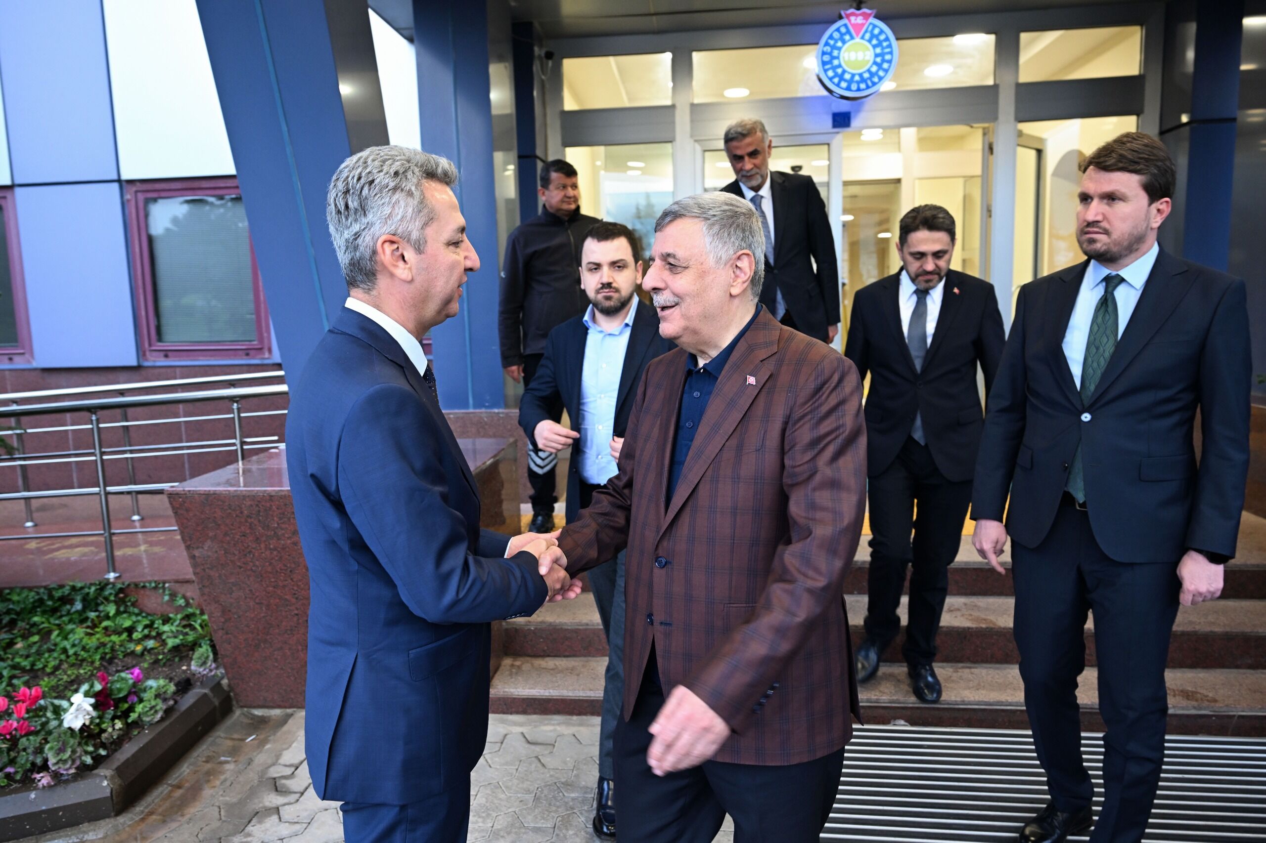 Nevzat Pakdil ve İl Protokolü KSÜ Rektörü Prof. Dr. İbrahim Taner Okumuş’u Ziyaret Etti