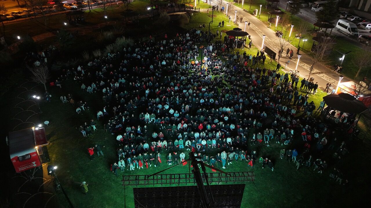 Milli Heyecan Dev Ekranda Yaşandı; Dünya Kupası Bileti Coşkuyla Kutlandı