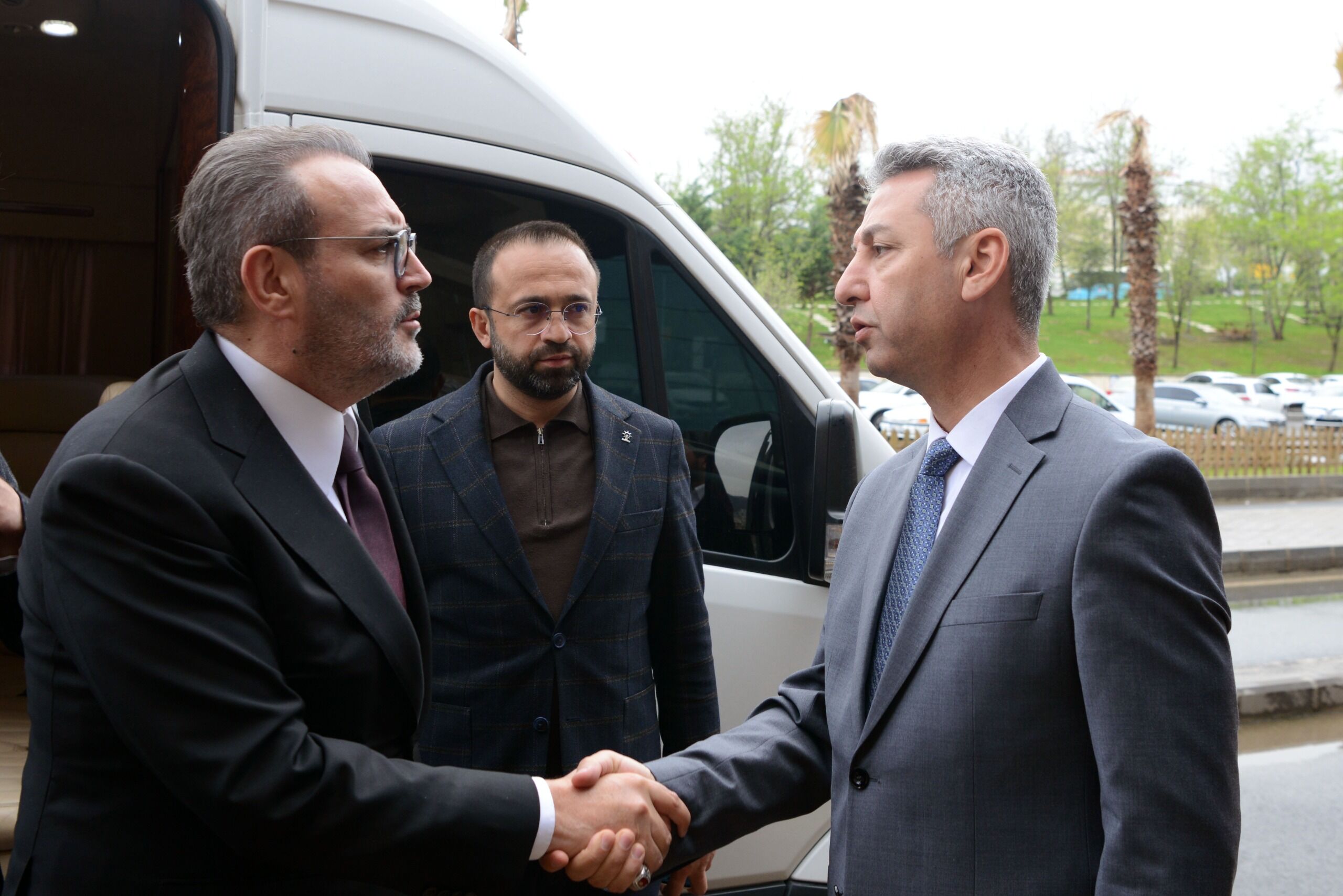 64. Dönem Kültür ve Turizm Bakanı ve AK Parti MKYK Üyesi Mahir Ünal’dan, KSÜ Tıp Fakültesi Hastanesi’ne Ziyaret