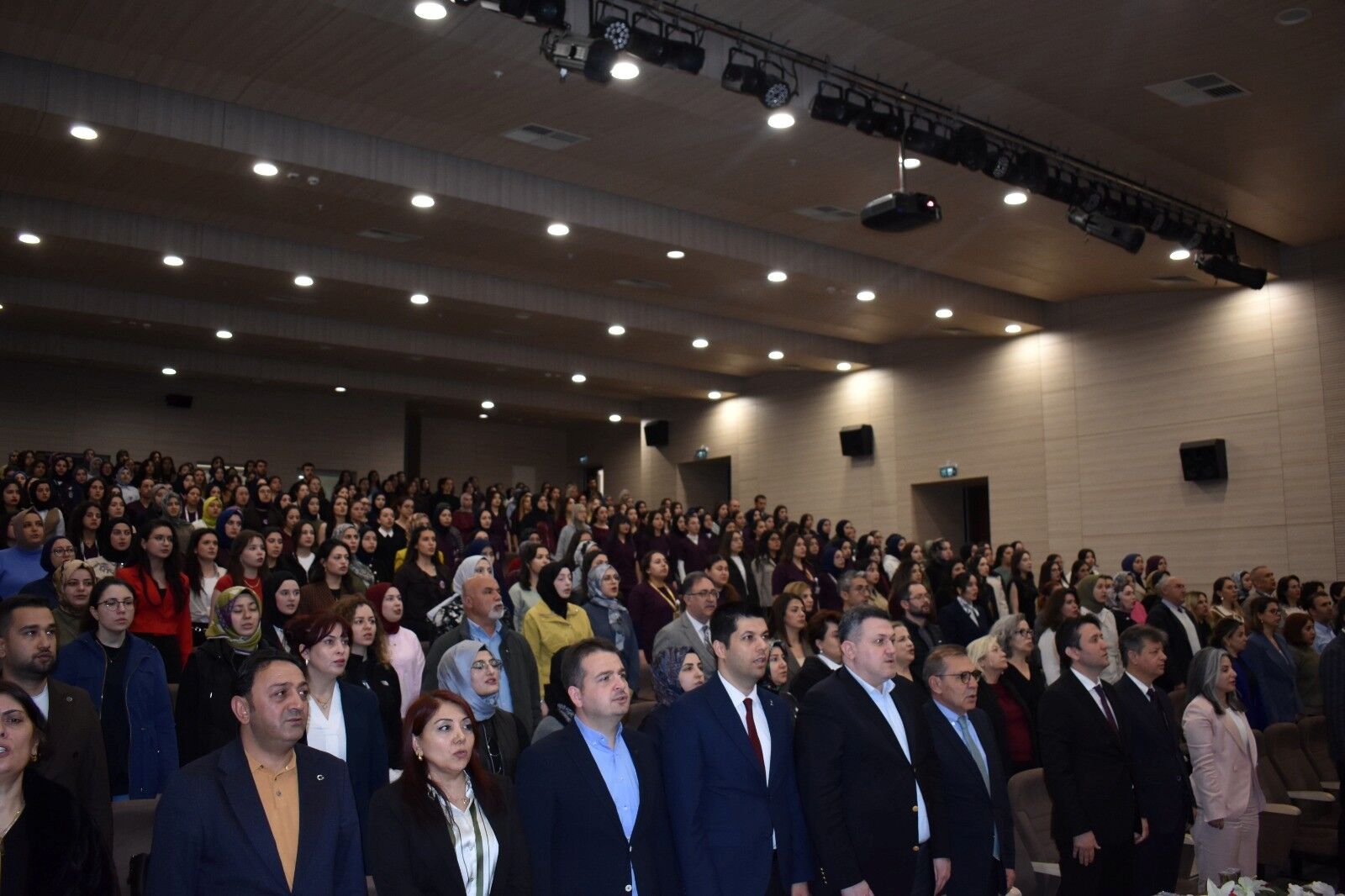 1. Uluslararası Katılımlı “Gelecek İçin Bir Milyon Ebe Daha” Ebelik Sempozyumu KSÜ’de Düzenlendi