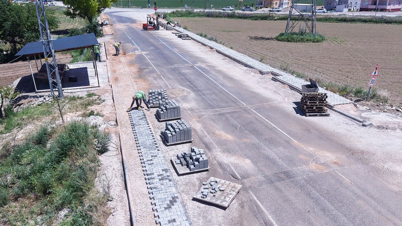 Büyükşehir, Elbistan Tepebaşı Caddesi’nde Yenileme Çalışmasına Başladı