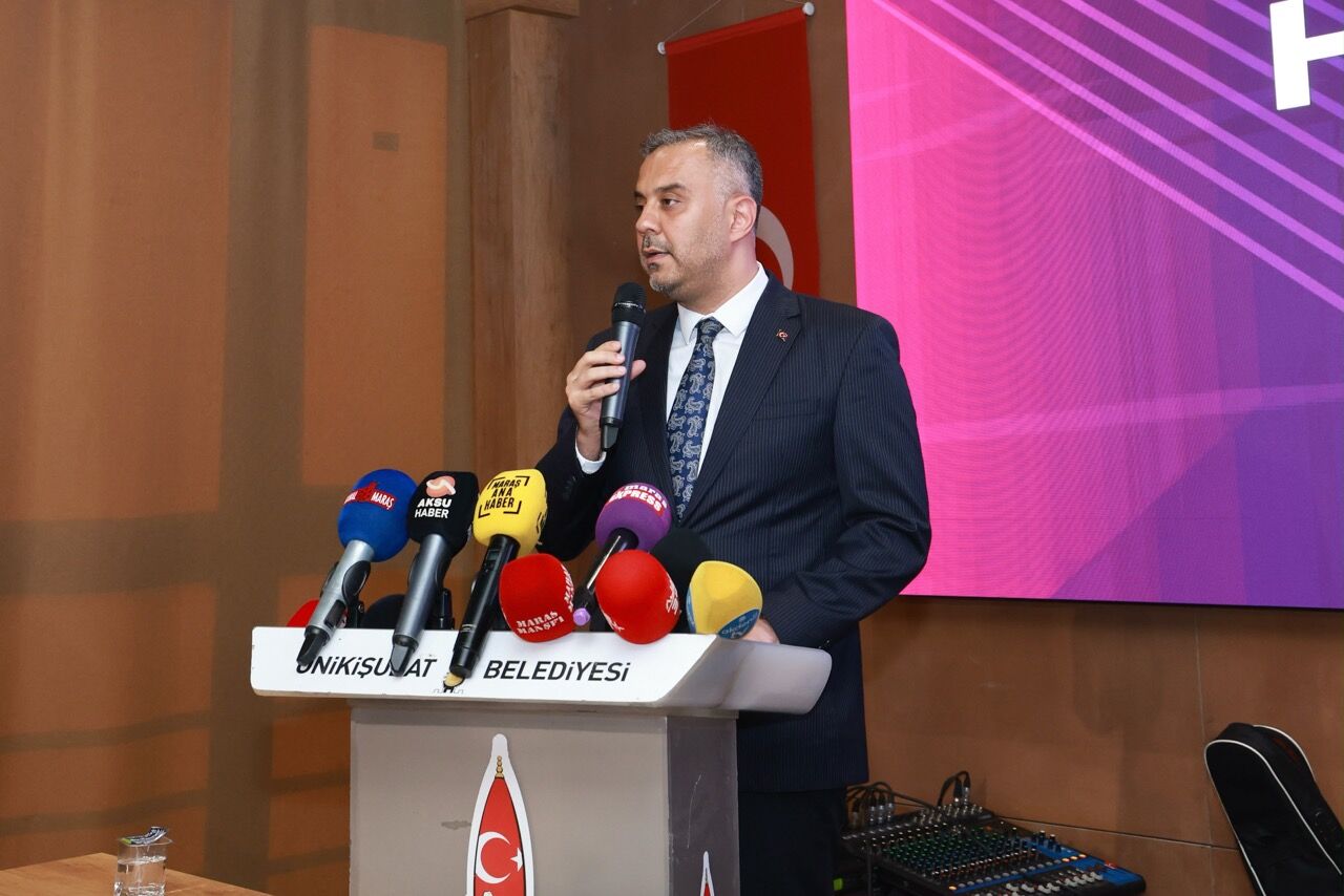 Onikişubat'ta Evlilik Okulu'nu Bitiren 50 Çift Sertifikalarını Aldı