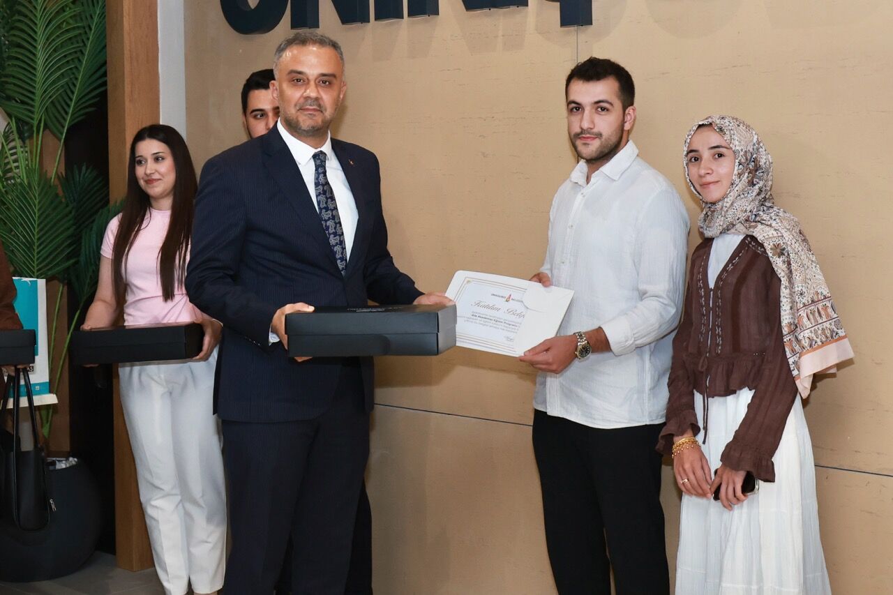 Onikişubat'ta Evlilik Okulu'nu Bitiren 50 Çift Sertifikalarını Aldı4