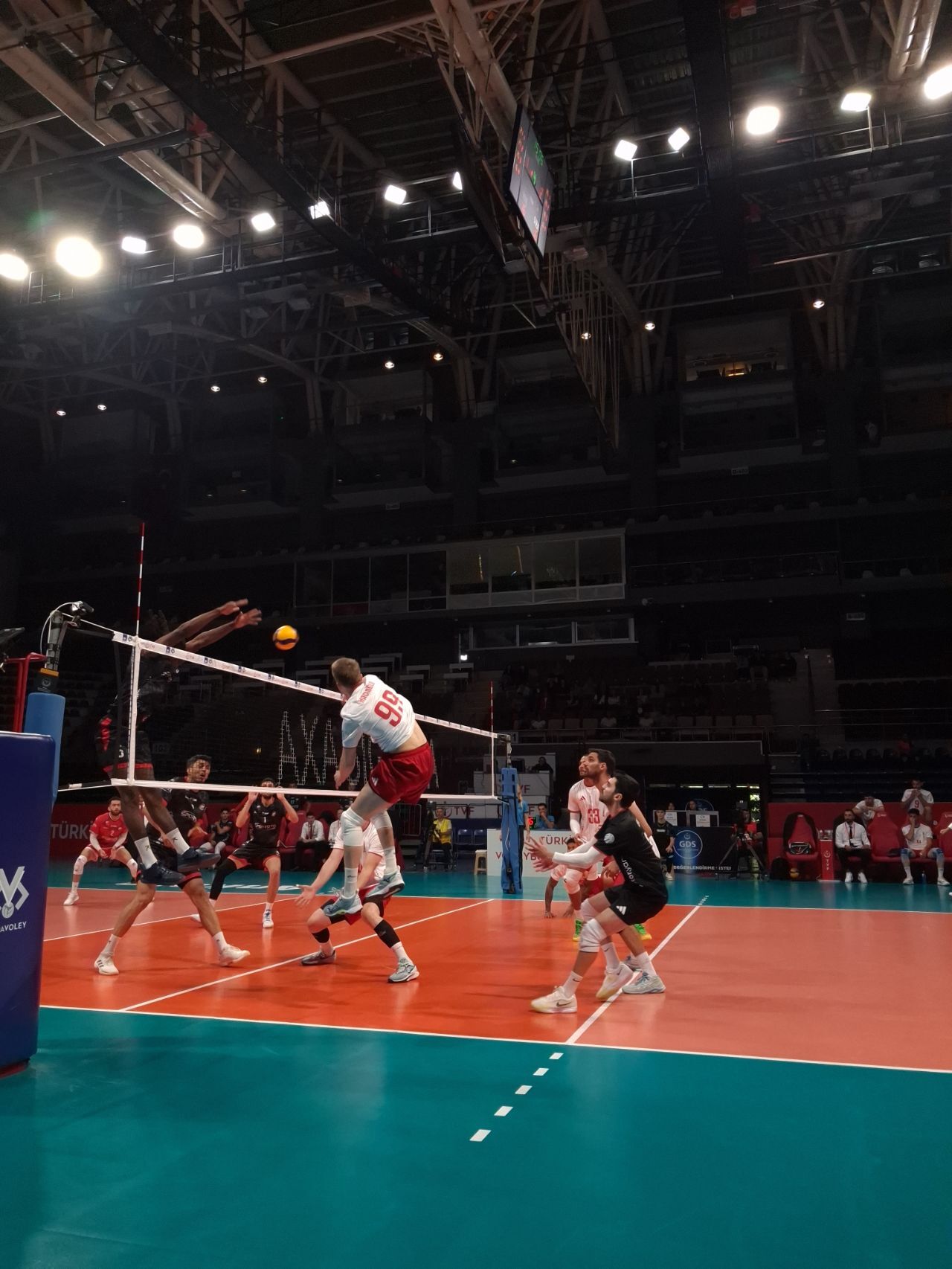 Başkan Toptaş’tan AKEDAŞ Onikişubat Belediyespor’a çeyrek final tebriği