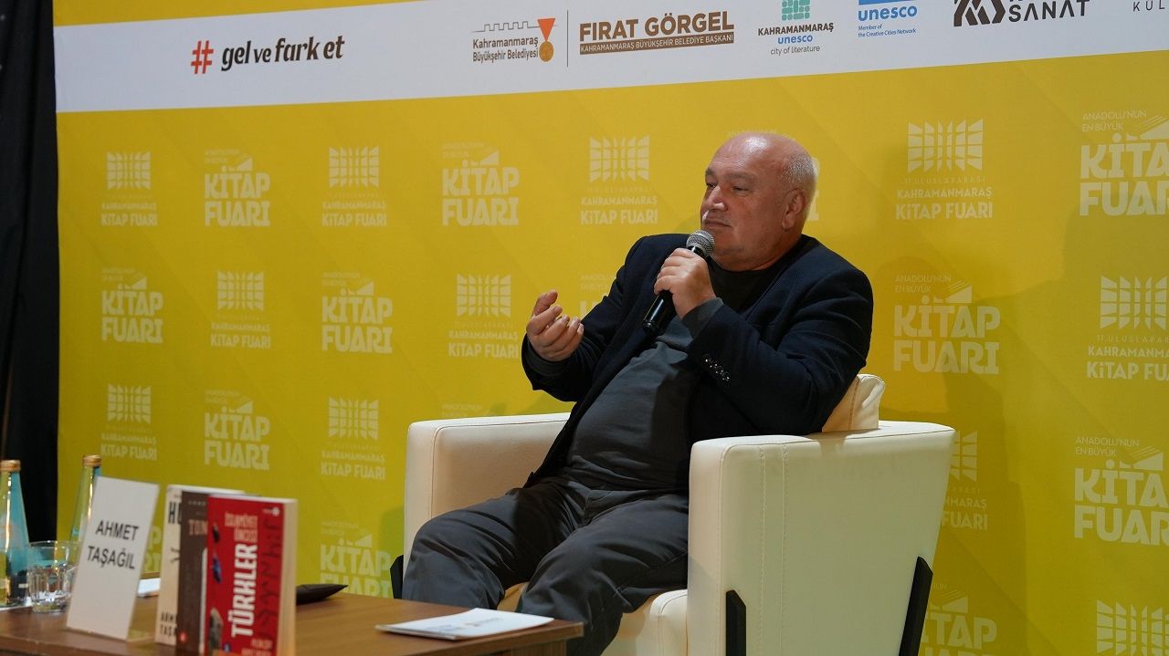Büyükşehir’in Kitap Fuarında Ahmet Taşağıl ile Eski Türk Tarihine Yolculuk
