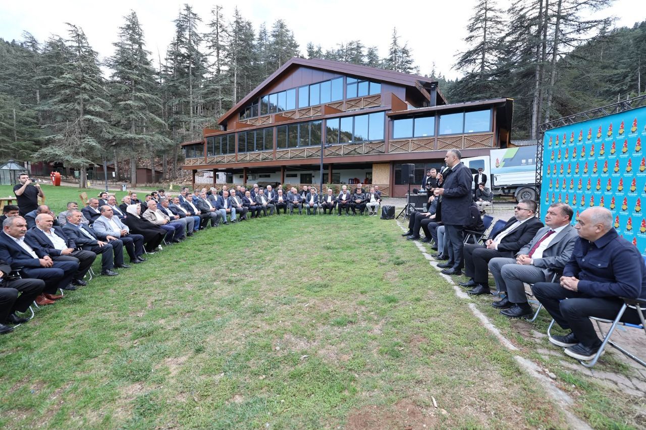 Başkan Toptaş 141 mahalle muhtarıyla buluştu