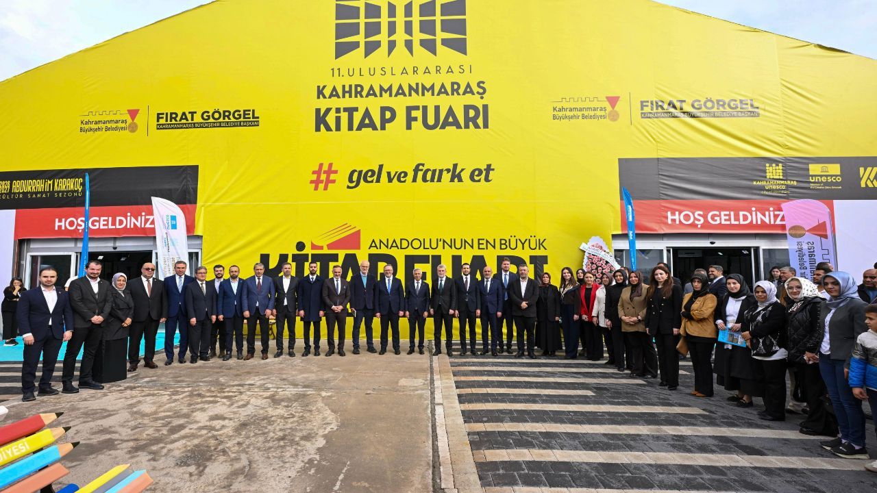 Kahramanmaraş Kitap Fuarı'nda Tarihi Rekor! Ziyaretçi Sayısı 400 Bini Aştı (6)