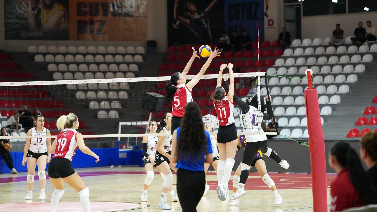 Büyükşehir’in Sultanları, Evinde Antepia’ya Şans Tanımadı